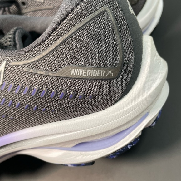 Mizuno Wave Rider 25 - Picture 2 of 4
